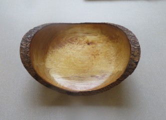 Natural edge bowl by Nick Caruana